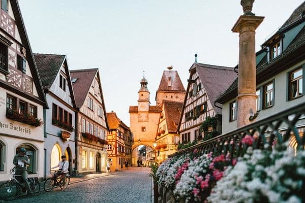 Étudier en Allemagne — Pour les Étudiants du Maroc Vue d'une ville allemande — étudier en Allemagne pour les étudiants du Maroc