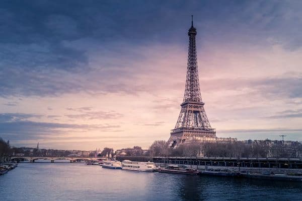 Programmes d'Études en France pour Étudiants Marocains Tour Eiffel à Paris — programmes d'études en France pour étudiants marocains